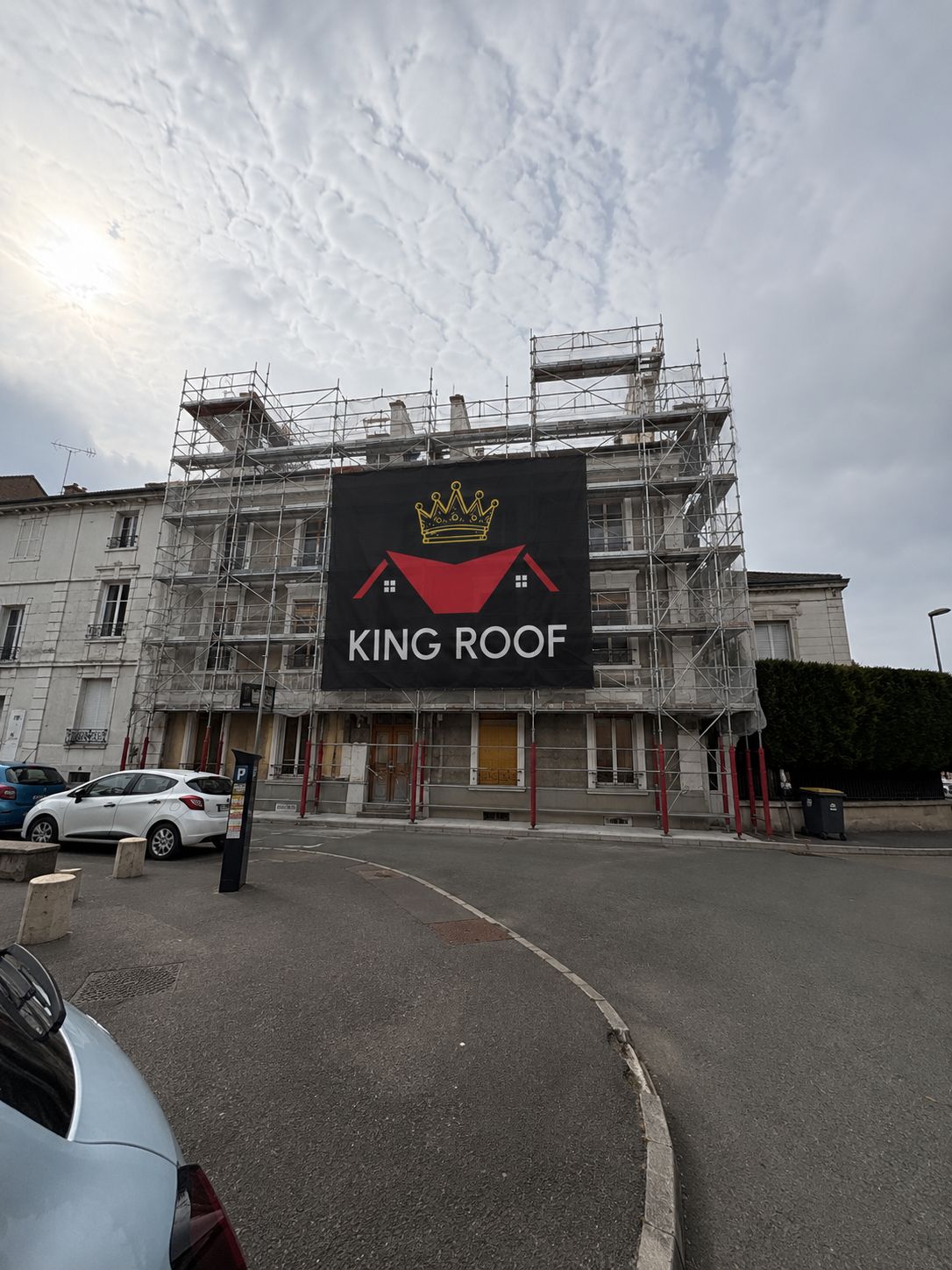 King Roof — Chantier façade & ITE à Bruxelles